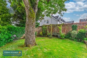 Photo 25- click for photo gallery